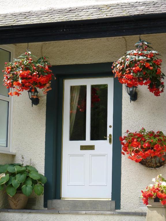 Lyndhurst Guest House Ulverston Exterior photo